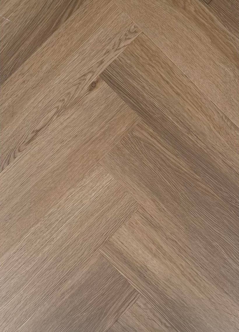 Arbiton Amaron Herringbone Дуб Бурбон ялинка